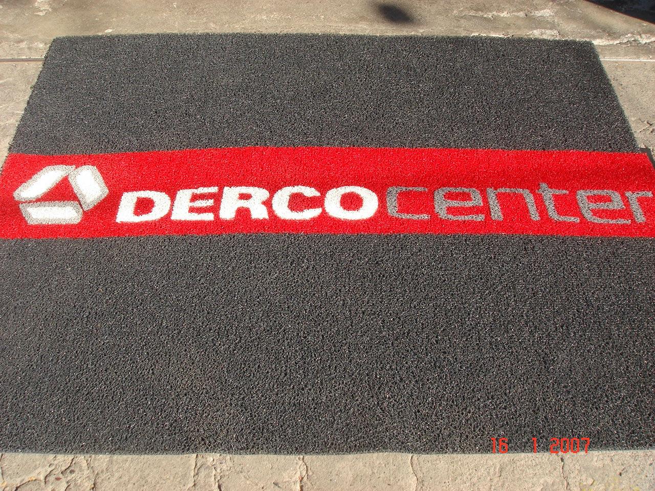 Limpiapiés con logo Derco para concesionario automotriz Chile